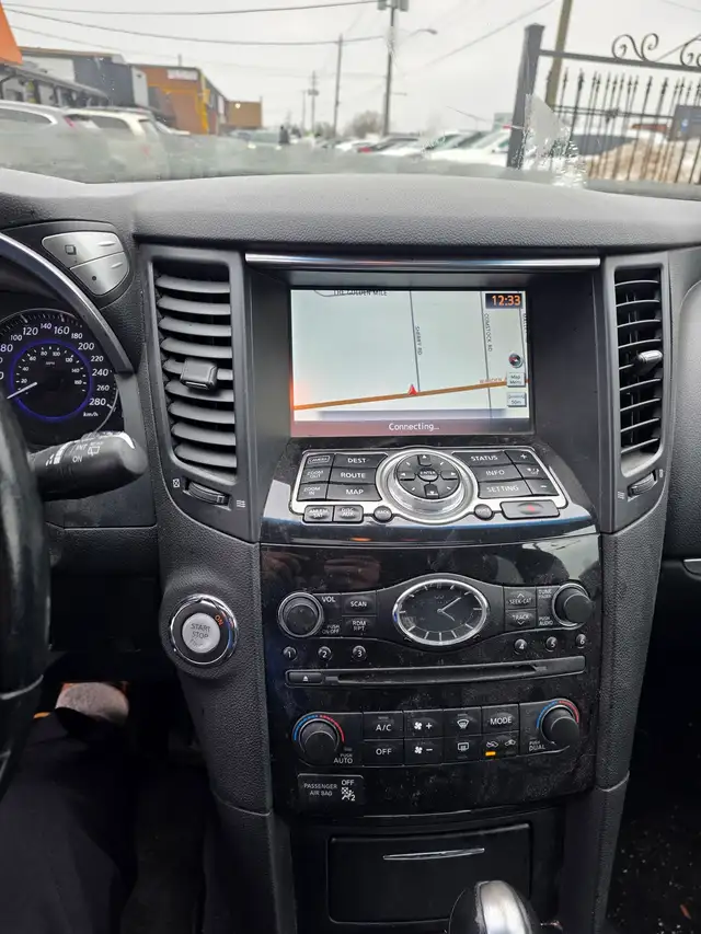 2016 Infiniti QX70 Base - Photo 8