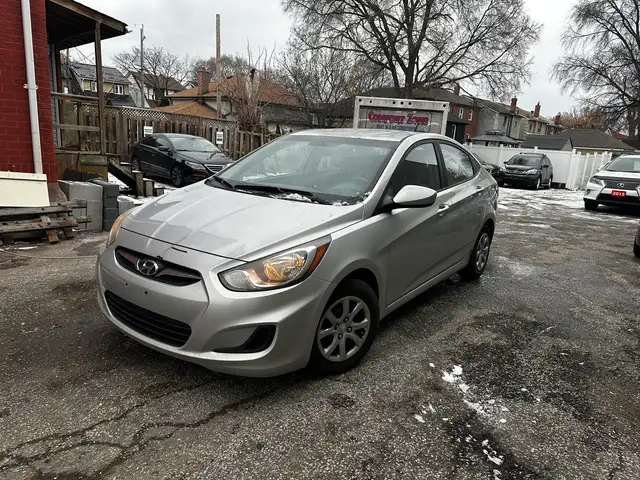 2013 Hyundai Accent GLS