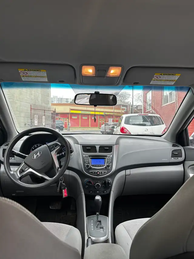 2013 Hyundai Accent GLS - Photo 6