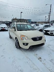 2012 Kia Rondo EX - Photo 2