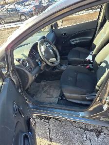 2017 Nissan Versa SV - Photo 5