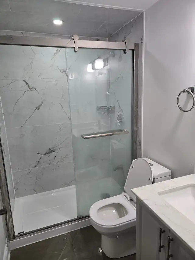 Three  Bedroom Basement for Rent.  TWO  WASHROOM - Photo 4