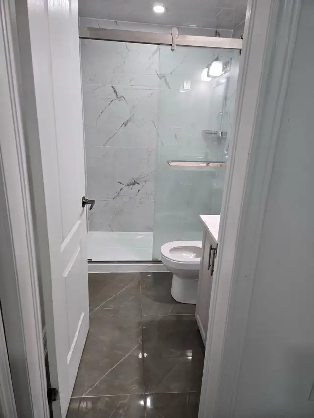 Three  Bedroom Basement for Rent.  TWO  WASHROOM - Photo 5