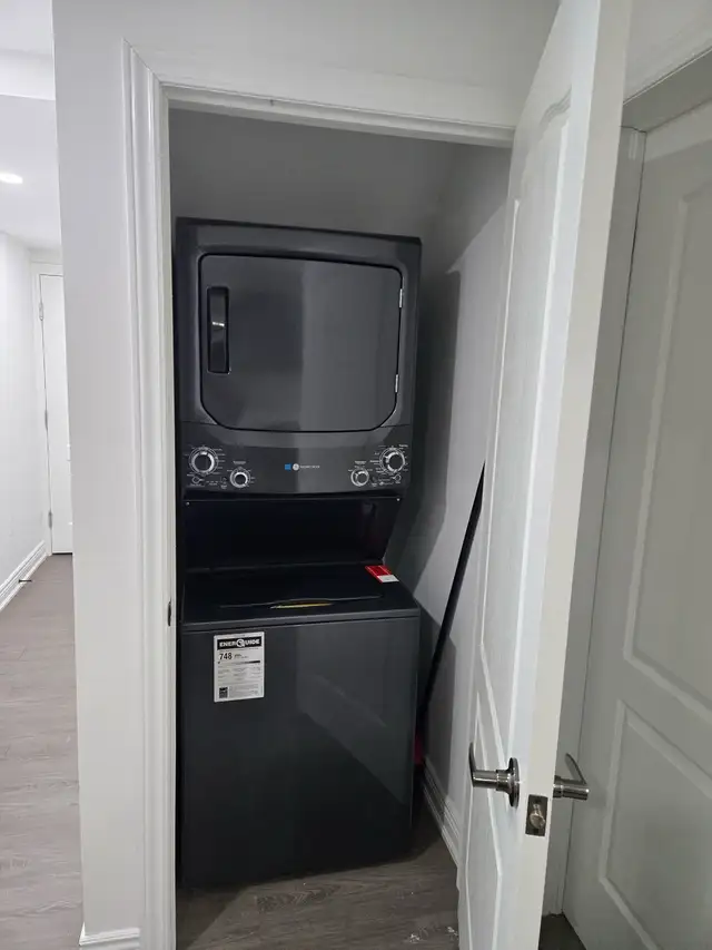 Three  Bedroom Basement for Rent.  TWO  WASHROOM - Photo 6