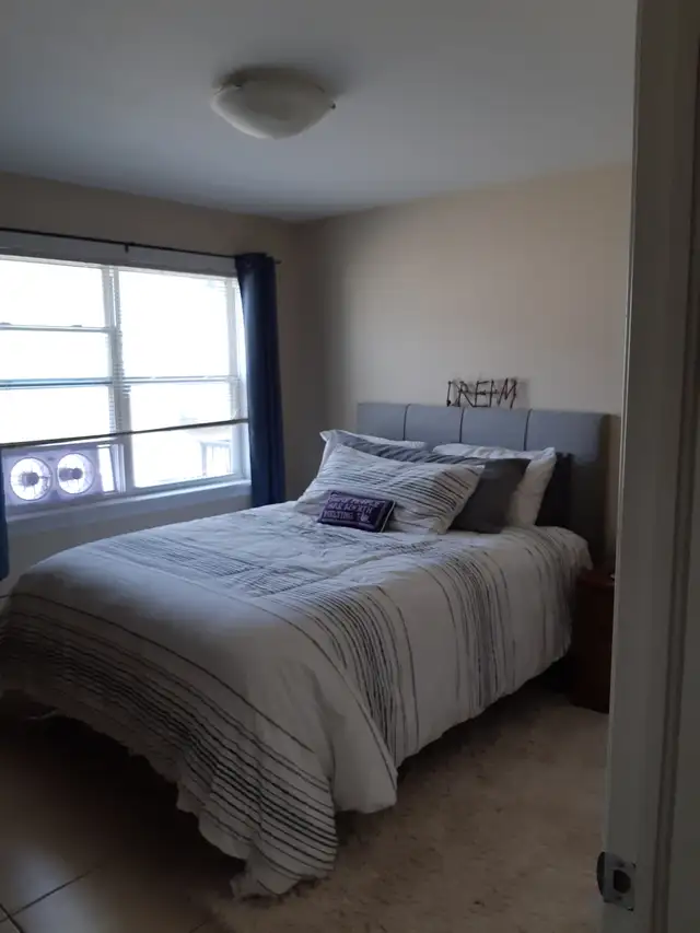 Elevator Parking Storage Heat included Available now! 2 bdr apt - Photo 4