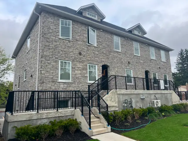 Stunning 2 Bedroom 1.5 Bath Apartment Available April 1st - Photo 3