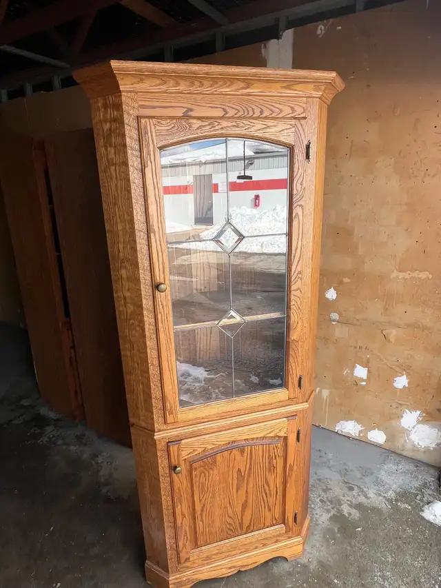 Free delivery used solid wood Corner Cabinet with Glass Doors - Photo 5
