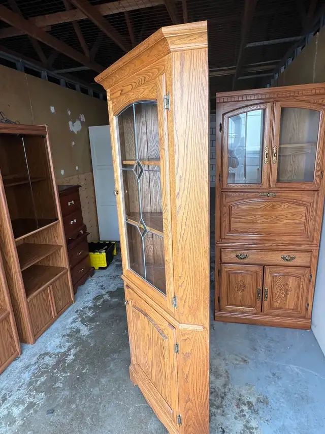 Free delivery used solid wood Corner Cabinet with Glass Doors - Photo 7