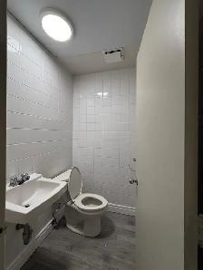 Unit 5/ Unit 16/ Unit  - Warehouse   Office for Rent Mississauga - Photo 7