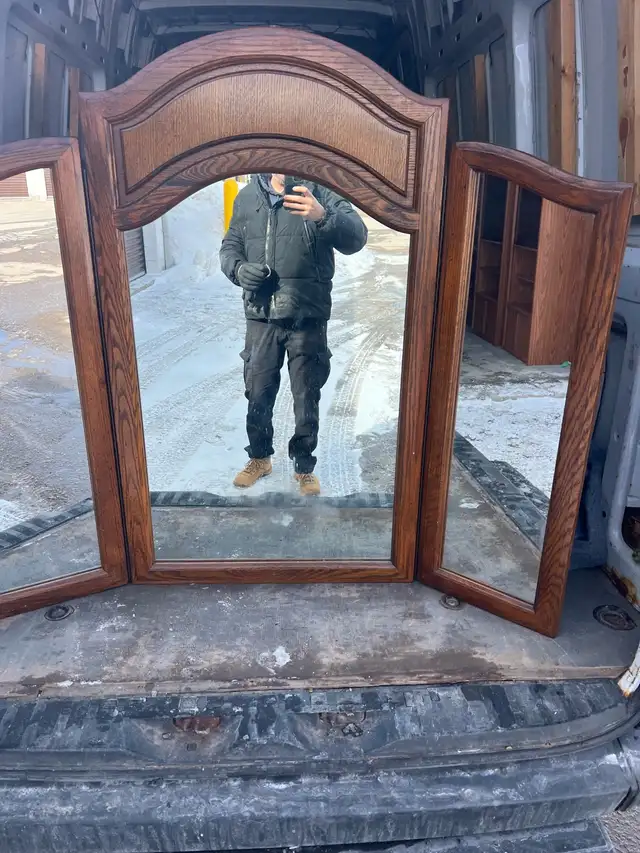 Free delivery used Vintage Oak Tri-Fold Vanity Mirror - Photo 4
