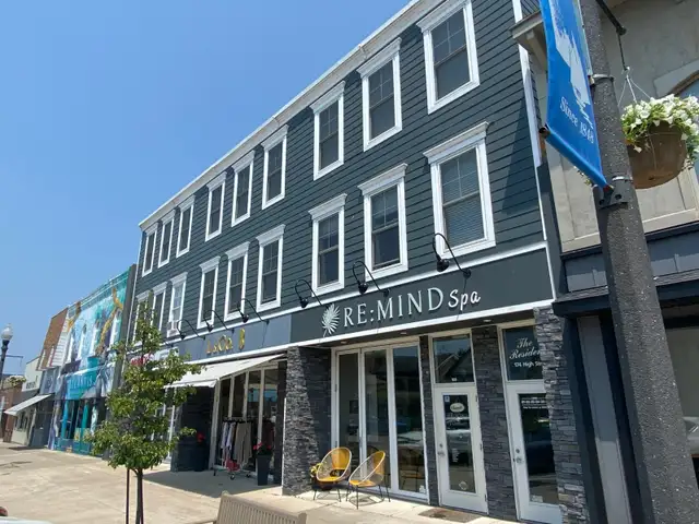 Southampton Studio Downtown Apartment