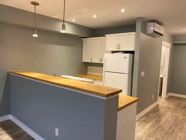 Southampton Studio Downtown Apartment - Photo 3