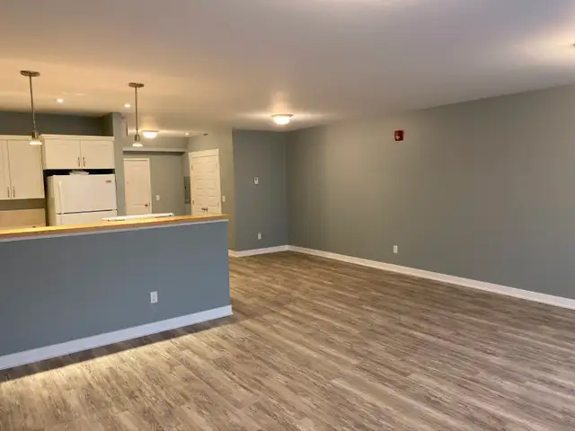 Southampton Studio Downtown Apartment - Photo 4