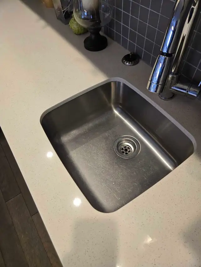 (613) 501-0354 END OF TENANCY CLEANING - Photo 9