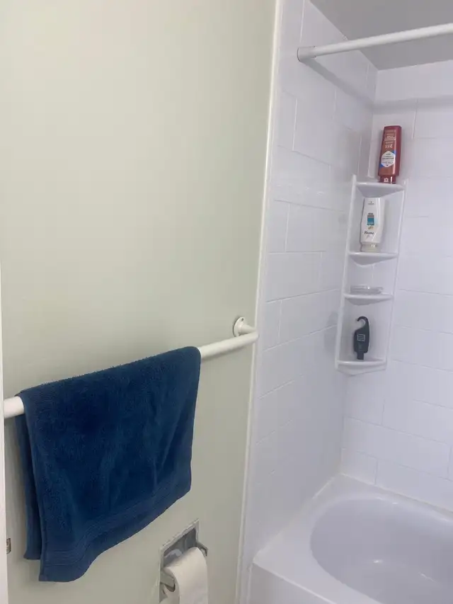 Shared rooms for rent near Bramlea city centre - Photo 2