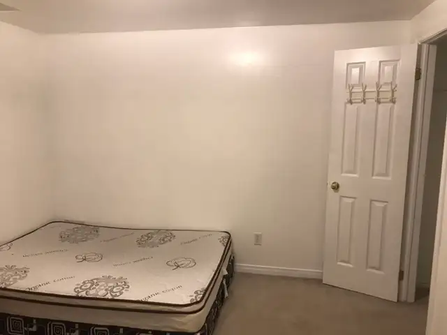 Small Bachelor Studio in East of Oakville $935 Only - Photo 5