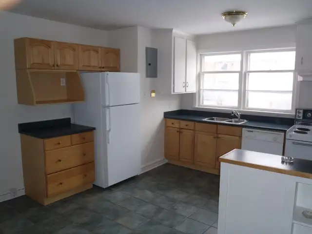 533 Churchill, 2 bedroom apartment in Westboro - Photo 3