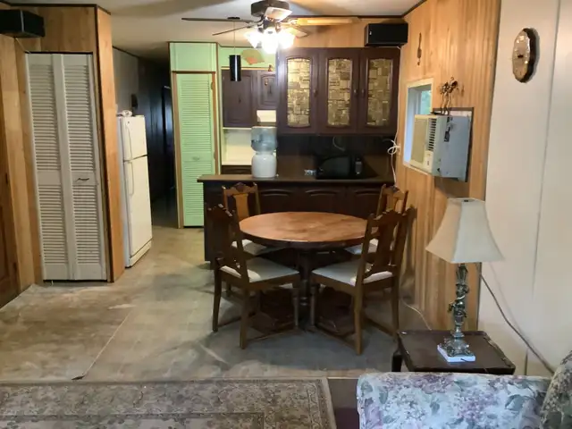 Beautiful Year round home - Photo 10