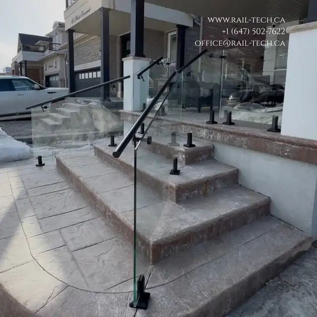 Frameless Glass Railings - Photo 2