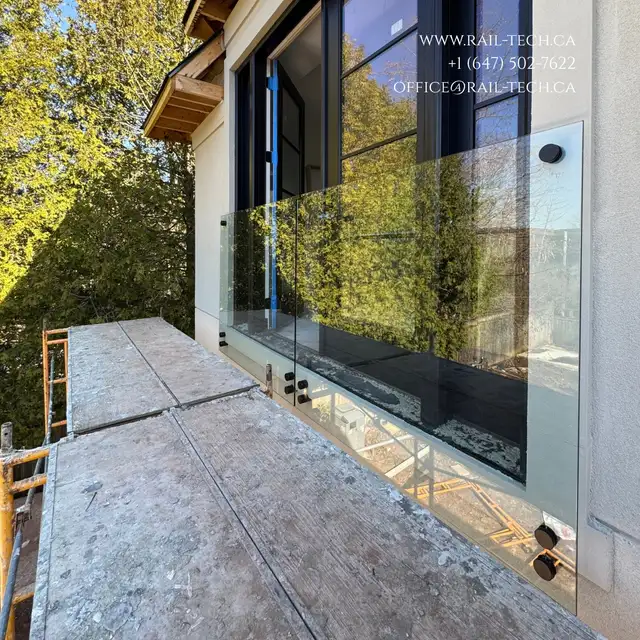 Frameless Glass Railings - Photo 3
