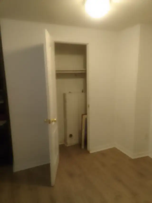 2-Bedroom Basmnt- Private Entrance,  Mt Joy, GO Station, Markham - Photo 4