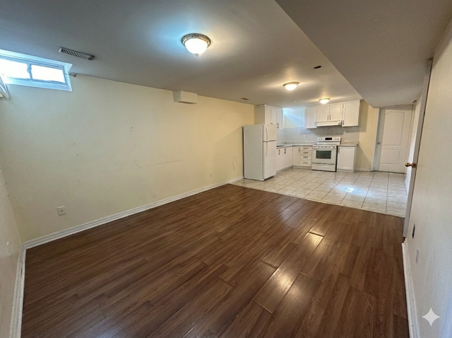 2 Bed  Den Basement Apartment For Rent In Brampton - Photo 2