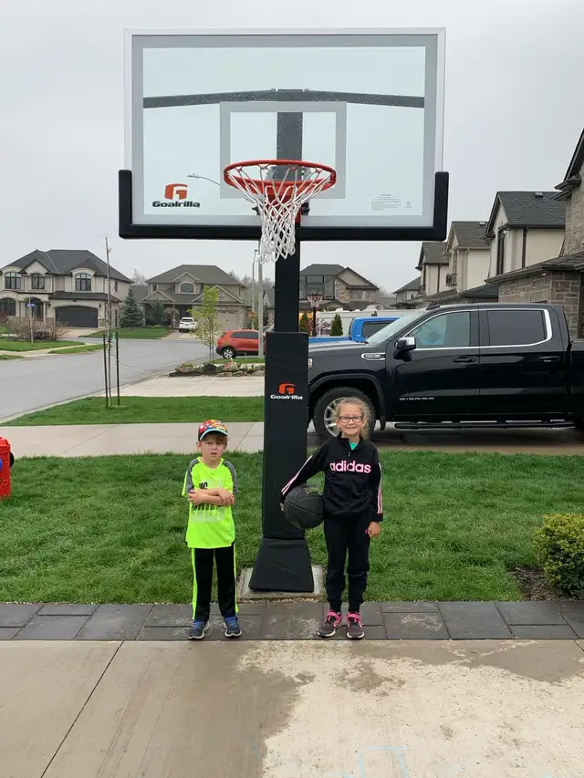 BASKETBALL NET INSTALLATION