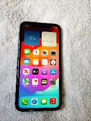 iPhone 11 64gb Black 96% 3 Months Warranty W/Charger