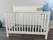Baby Crib — Excellent Condition