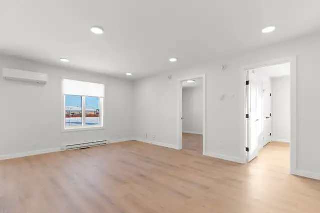 Modern 1 Bed & 2 Bed Apartments for Rent in Steinbach! - Photo 5