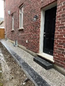 BEAUTIFUL 2 BEDS 1 BATH LEGAL BASEMENT FOR LEASE IN GEORGETOWN.