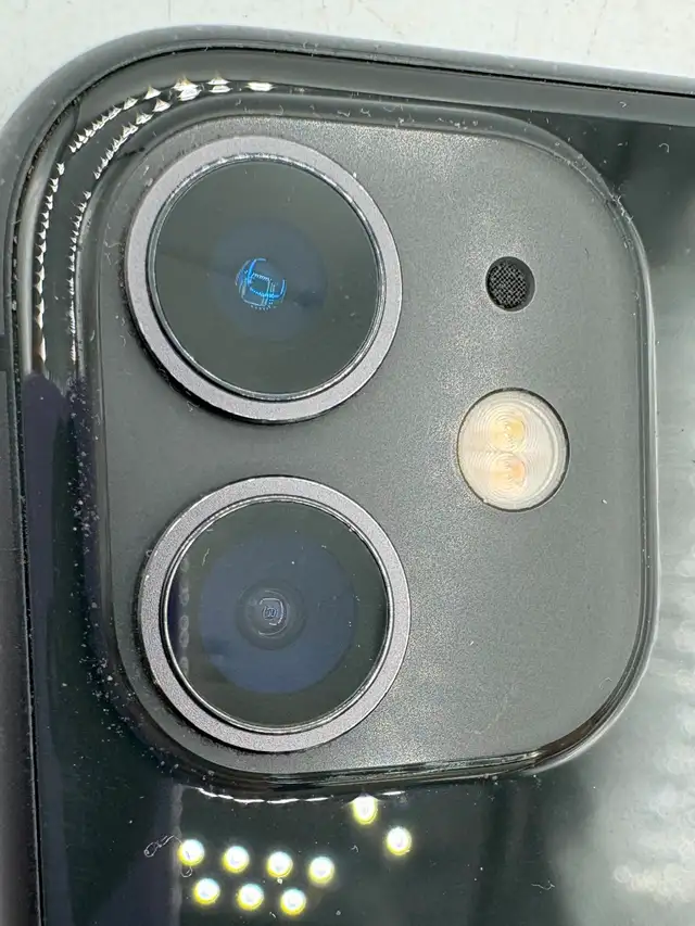 64gb Apple iPhone 11 - Factory Reset/No Charger (Model: a211 ) - Photo 4