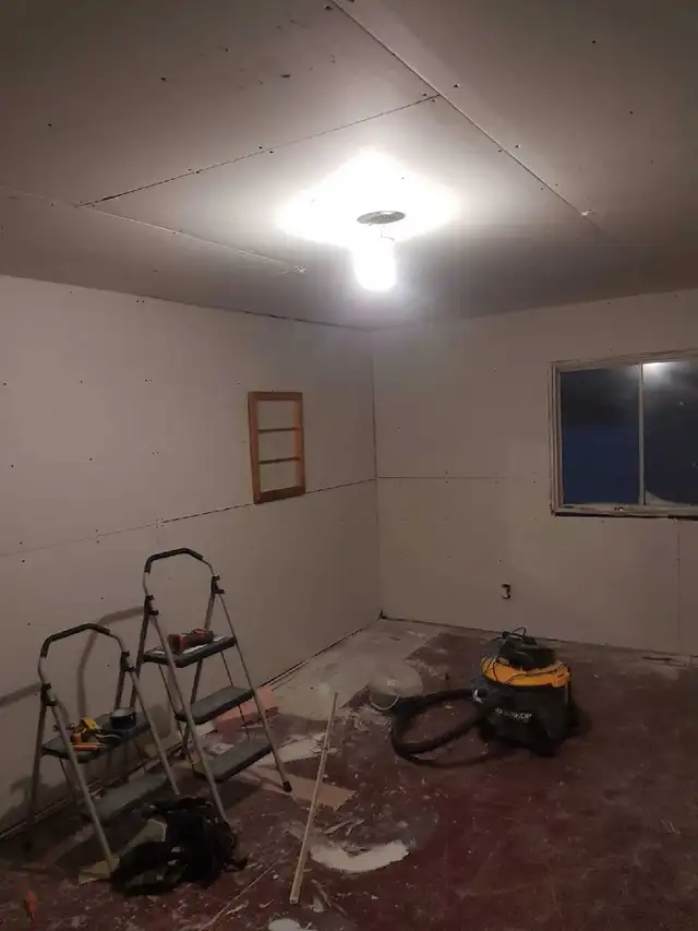 Ford's Roofing & Renovations - Photo 2