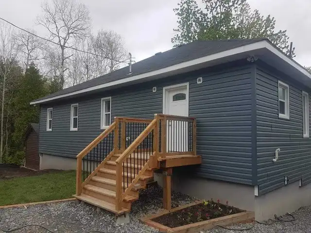 Ford's Roofing & Renovations - Photo 3