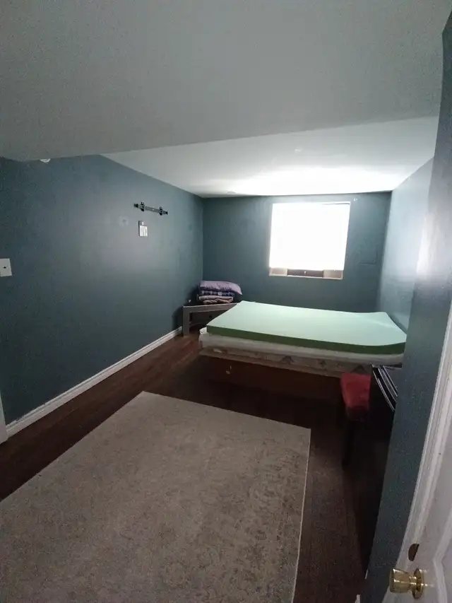 Couples Private Bedroom   Single Room   Private Exit Apartment - Photo 2