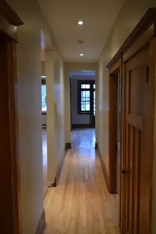 Gorgeous, top floor, private suana. 2 bedroom, 5 1/2, views, s/w - Photo 15