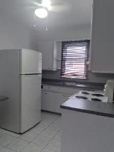 Northend-2 Large Bedroom Apartment - Photo 2