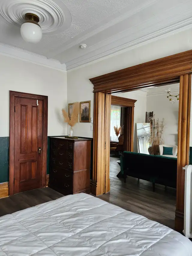 185 Douglas Ave - Furnished 1BR North, Parking, Laundry - Photo 9