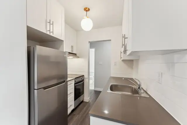 Villa Superior - 1 Bedroom available at 455 Superior St, Victori - Photo 3