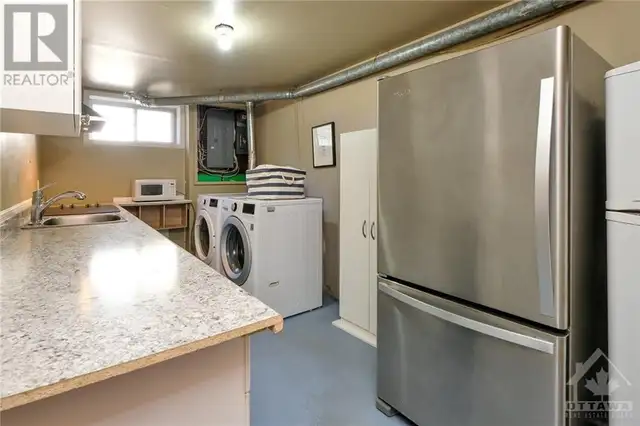 Single House Near Algonquin College Large Room Main Floor $950/m - Photo 4