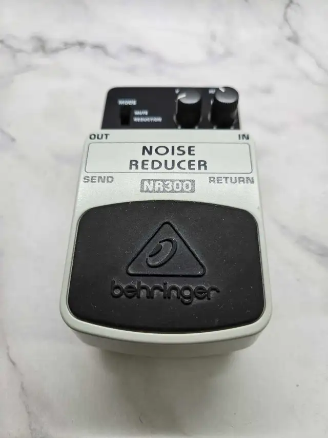 Behringer NR300 Noise Reducer Pedal