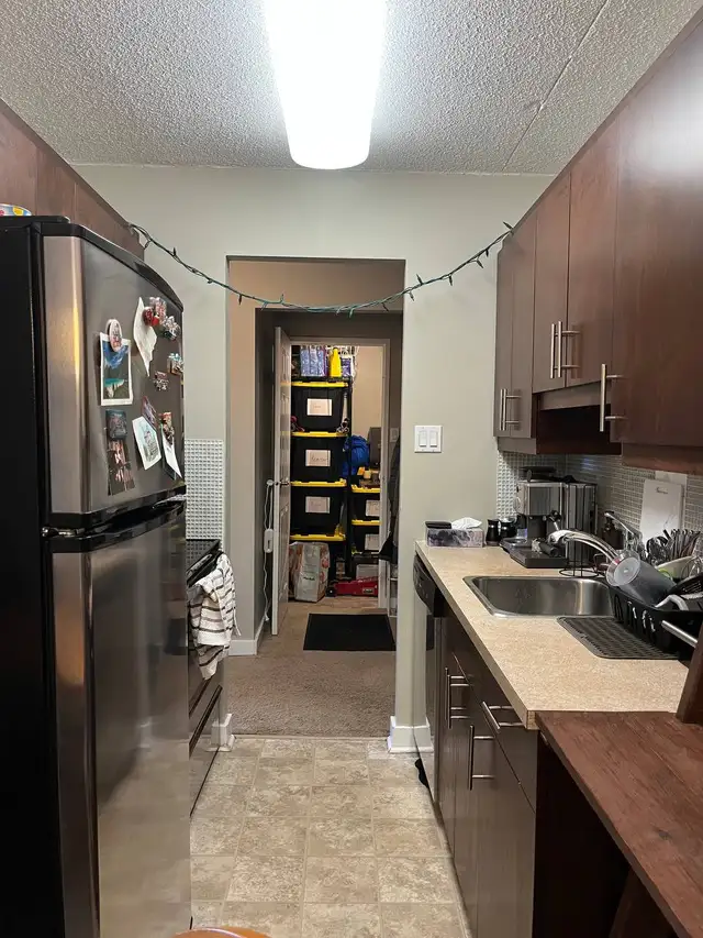 1 bedroom apartment available April 1 - Photo 9