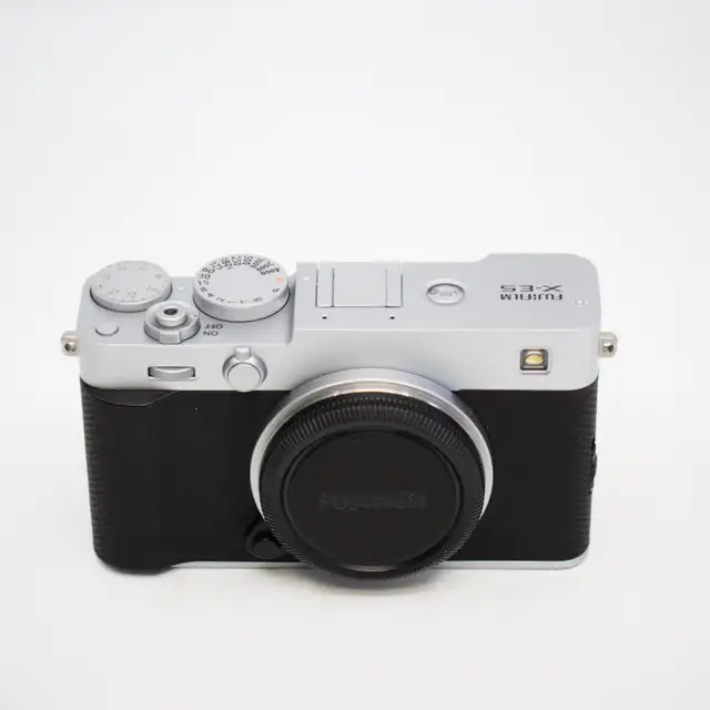 Fujifilm XE5 Silver Camera Body only (ID: C1111) - Photo 3