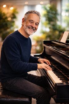 PIANISTE PROFESSIONNEL-MONTRÉAL, RIVE-NORD ET LAURENTIDES