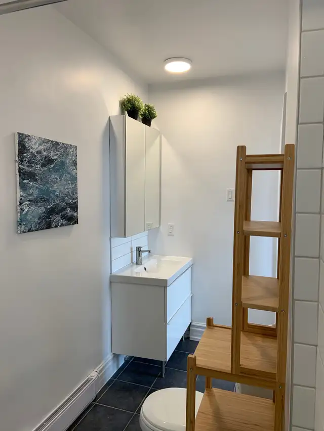 3 1/2 au 524 rue Beauclerk, calme, propre, électros, 2 chambres - Photo 6