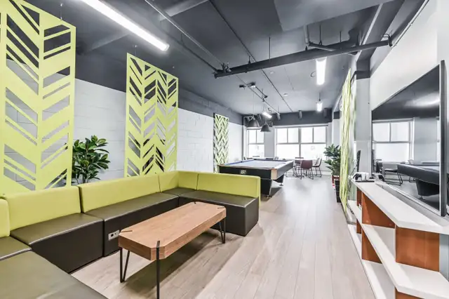 Downtown Toronto Apartment Room for Summer Student - Photo 8