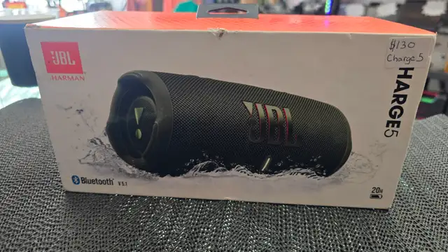 JBL Charge 5 Portable Waterproof Speaker with Powerbank (Green)