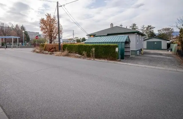 164 Holway St-basement suite