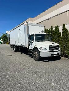 TWO MEN 16 / 26 FEET TRUCK MOVING DELIVERY COMMERCIAL INDUSTR