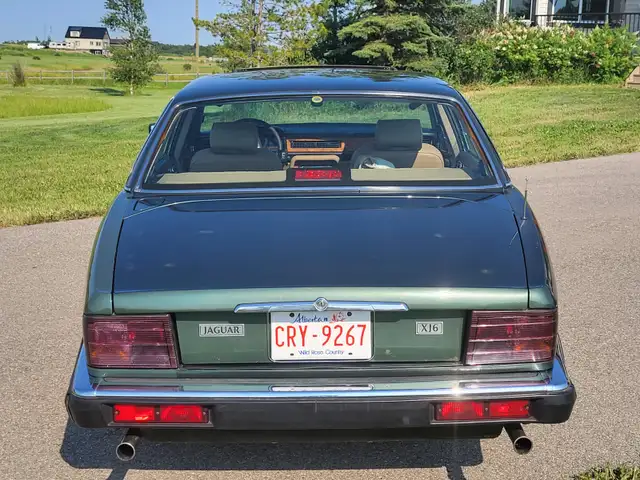 Classic 1987 Jaguar - low kms reliable year round daily driver! - Photo 6